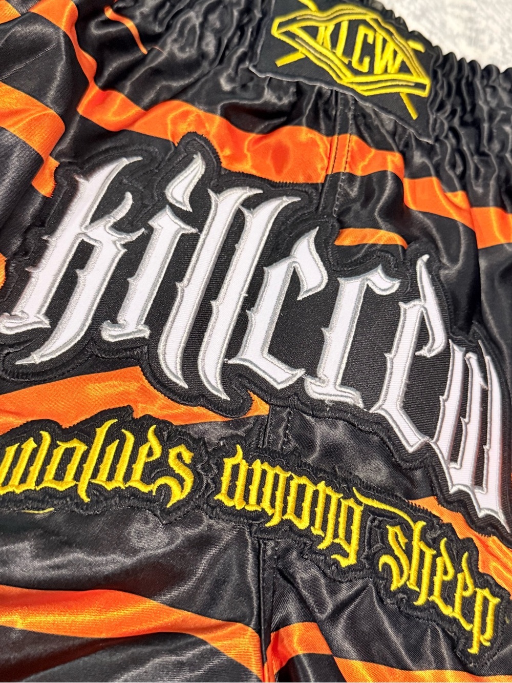 KILL CREW /// MUAY THAI FIGHT SHORTS - TIGER ORANGE - Unisex Medium - Picture 10 of 11